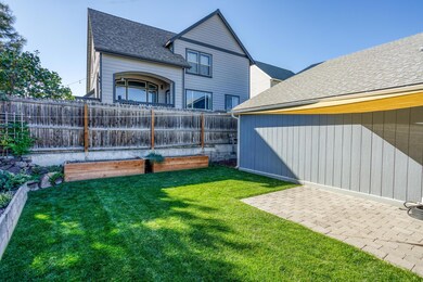 20125 Larkin Crt.-10