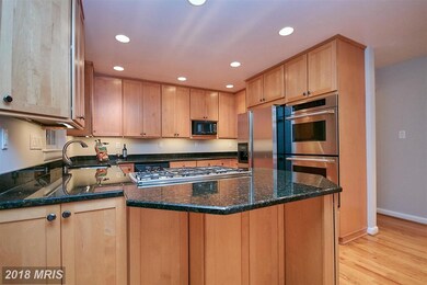 6441 Walters Woods Dr, Falls Church, VA 22044 - photo 7