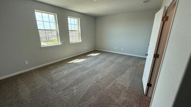 105 Seabiscuit Ct, Granbury, TX 76049 - photo 5