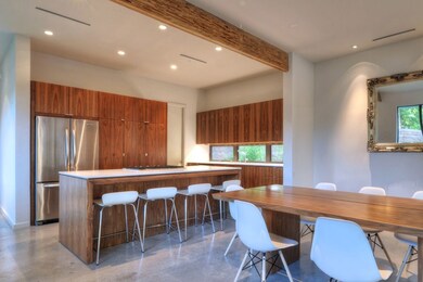 918 W 43rd St, Houston, TX 77018 - photo 5