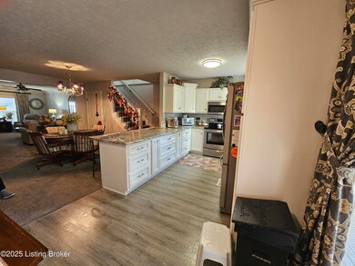 102 Regency Ct unit B2, Campbellsville, KY 42718 - photo 5