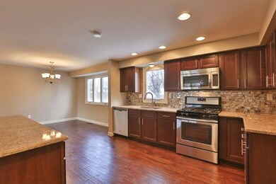 922 Pettibone St, Crown Point, IN 46307 - photo 5