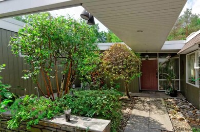 18 Ledgestone Rd, Troy, NY 12180 - photo 6