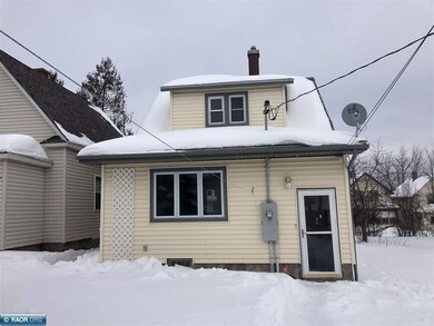 411 4th St NW, Chisholm, MN 55719 - photo 2