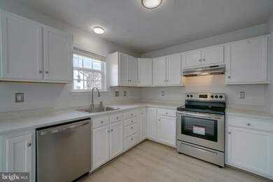 20 Lincoln Ave SW, Glen Burnie, MD 21061 - photo 3