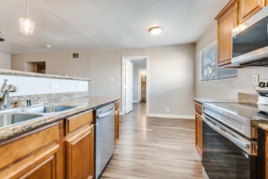 4915 Reiger Ave unit H, Dallas, TX 75214 - photo 6