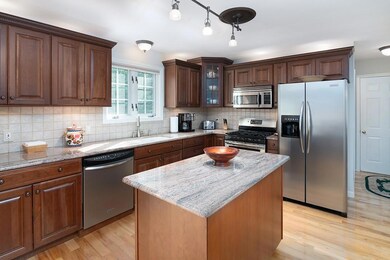 661 Chestnut Hill Rd, Wakefield, RI 02879 - photo 5