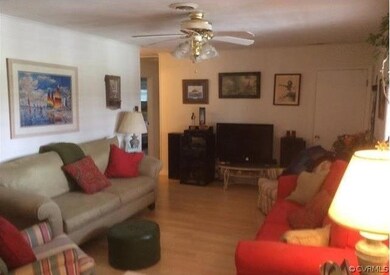 125 Sandy Beach Rd, Dunnsville, VA 22454 - photo 5