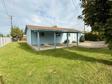 211 W First Ave, Granger, WA 98932 - photo 6