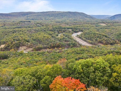 2083 Clay Pits Ln, Great Cacapon, WV 25422 - photo 3