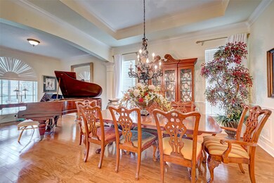 200 Falcon Lake Cir, Friendswood, TX 77546 - photo 7