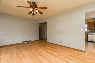 1709 10th St NW, Cedar Rapids, IA 52405 - photo 7
