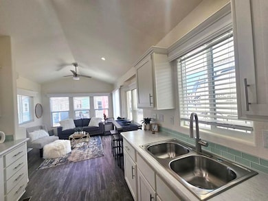 9252 E Broadway Rd unit 4, Mesa, AZ 85208 - photo 7