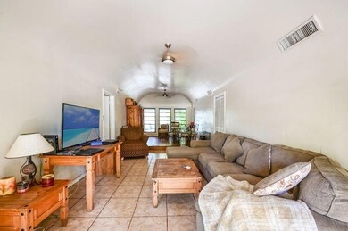 Livingroom 1