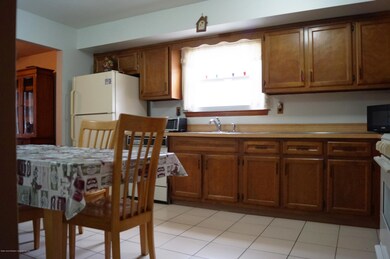 18 Kunath Ave, Staten Island, NY 10309 - photo 5