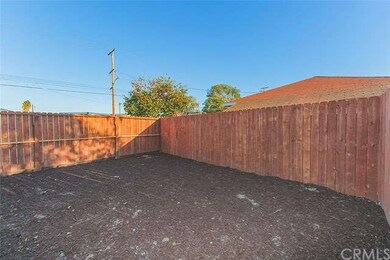 2434 E Piru St, Compton, CA 90222 - photo 5