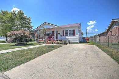 1505 Redwood-2
