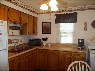 4825 E 18th St, Indianapolis, IN 46218 - photo 6