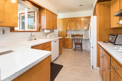 247 G St, Sparks, NV 89431 - photo 5