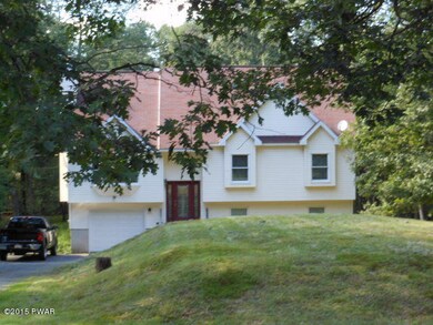 251 Aspen Dr, Milford, PA 18337 - photo 2