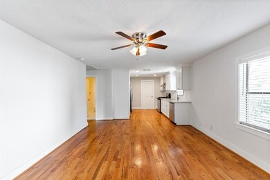 1305 Idylwild St unit A, Houston, TX 77009 - photo 7