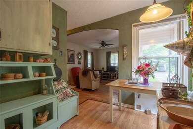 1312 Oliver St, Weatherford, TX 76086 - photo 5