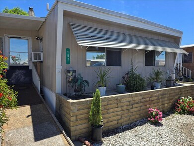 260 N Lyon Ave unit 152, Hemet, CA 92543 - photo 2