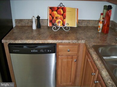 11513 Laurelwalk Dr, Laurel, MD 20708 - photo 7