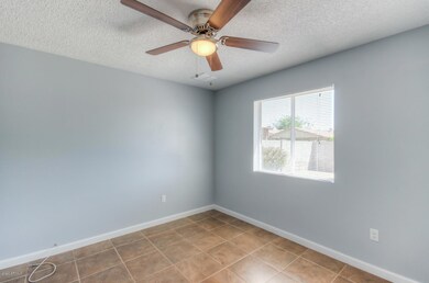 5317 W Cypress St, Phoenix, AZ 85035 - photo 6