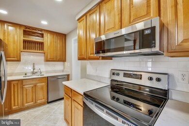 10808 Hobson St, Kensington, MD 20895 - photo 6