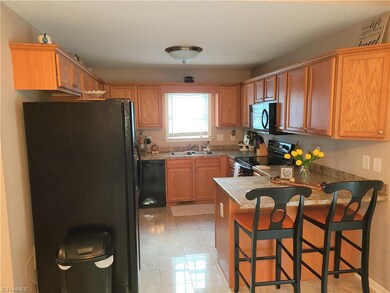 3971 Meadow Ridge Ct, Asheboro, NC 27205 - photo 6