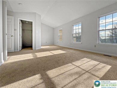 7680 Cross Creek Cir unit 97, Breinigsville, PA 18031 - photo 6