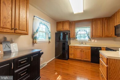 23076 Town Creek Dr, Lexington Park, MD 20653 - photo 7