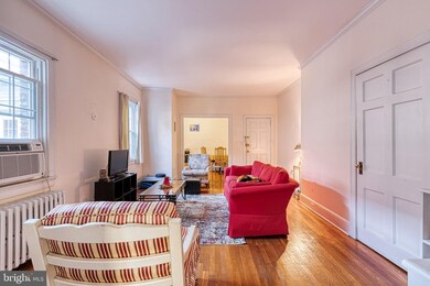 101 W 39th St unit AA, Baltimore, MD 21210 - photo 7