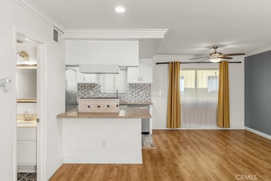 15205 S Budlong Ave unit 7, Gardena, CA 90247 - photo 5