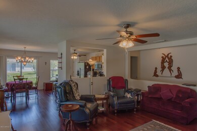 Warming and Elegant Living Room