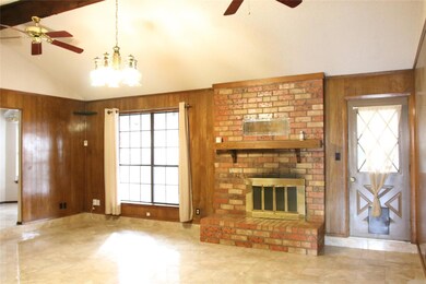 1716 Post Oak Dr, Bedford, TX 76021 - photo 4