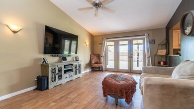 2247 E. Kathleen Rd-6