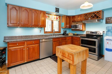 733 Forest St, Marshall, MI 49068 - photo 3