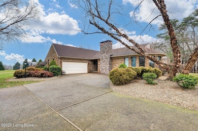 296 Cammi Dr, Shepherdsville, KY 40165 - photo 2