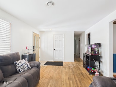 114 Bess Blvd, Pendleton, IN 46064 - photo 2