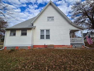 211 N Main St, Alexis, IL 61412 - photo 5
