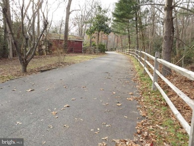 23739 Mill Pond Rd, Hollywood, MD 20636 - photo 6