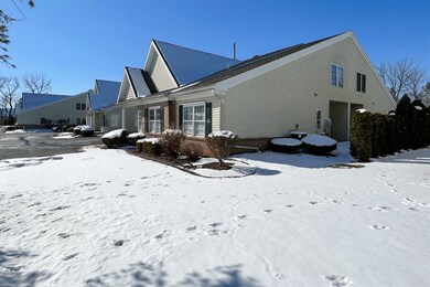 2433 Steeplechase Dr unit 30, Macungie, PA 18062 - photo 3