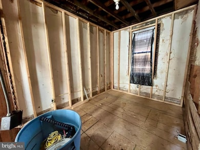 2534 W Franklin St, Baltimore, MD 21223 - photo 7