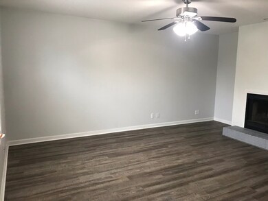 1661 Baltimore Dr unit A, Clarksville, TN 37043 - photo 6