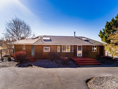 62425 Stenkamp Rd, Bend, OR 97701 - photo 3