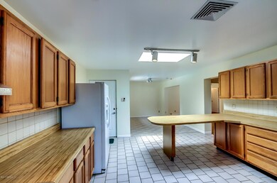 2716 Adele Rd, Jacksonville, FL 32216 - photo 6