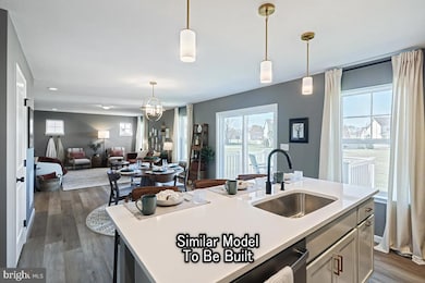 2452 Ventnor Ave, Reading, PA 19605 - photo 6