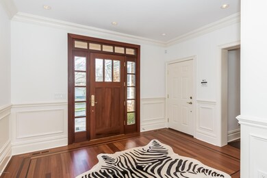 11 Circle Dr - front entry 005-2264675-l